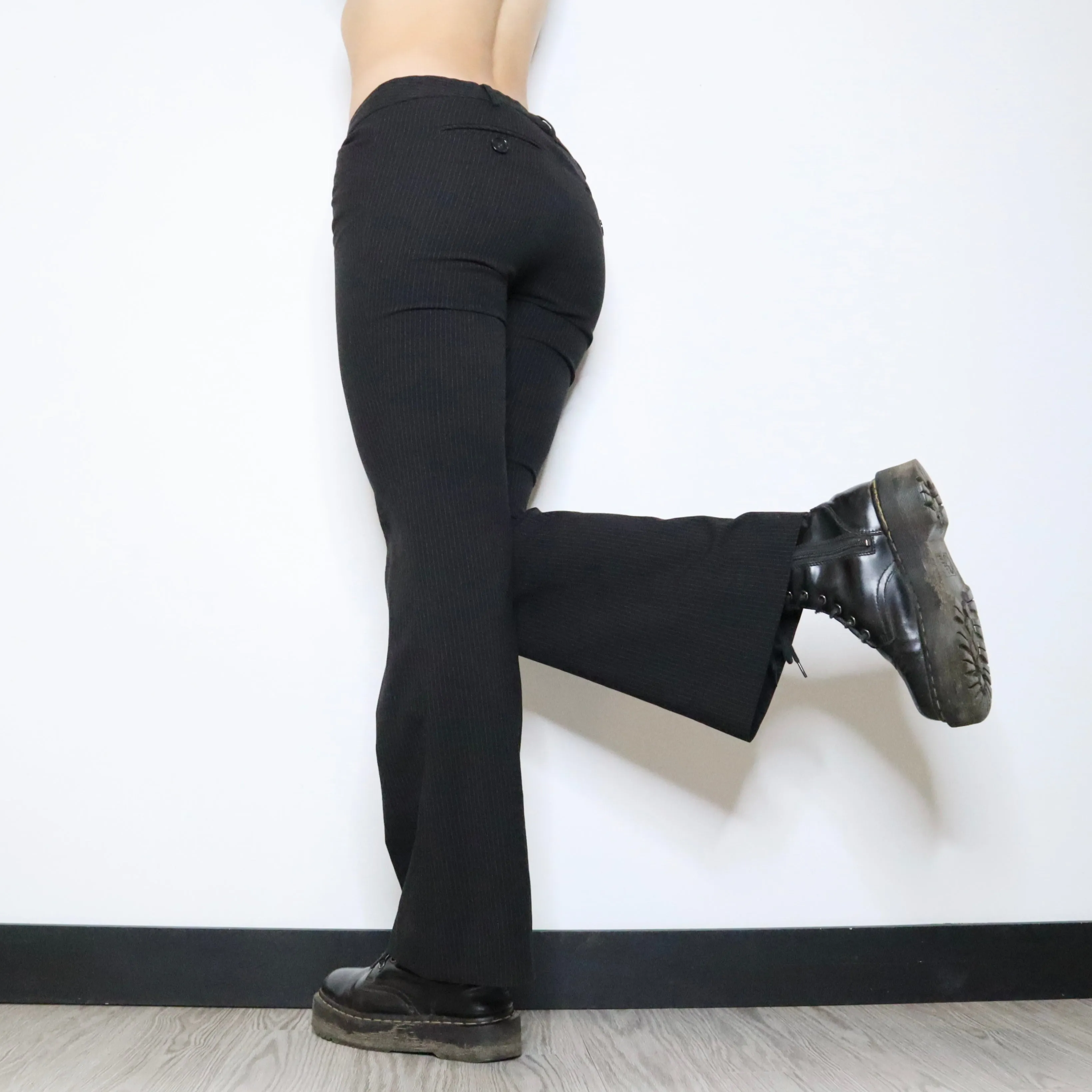 Y2K Low Rise Pinstripe Flares (M)