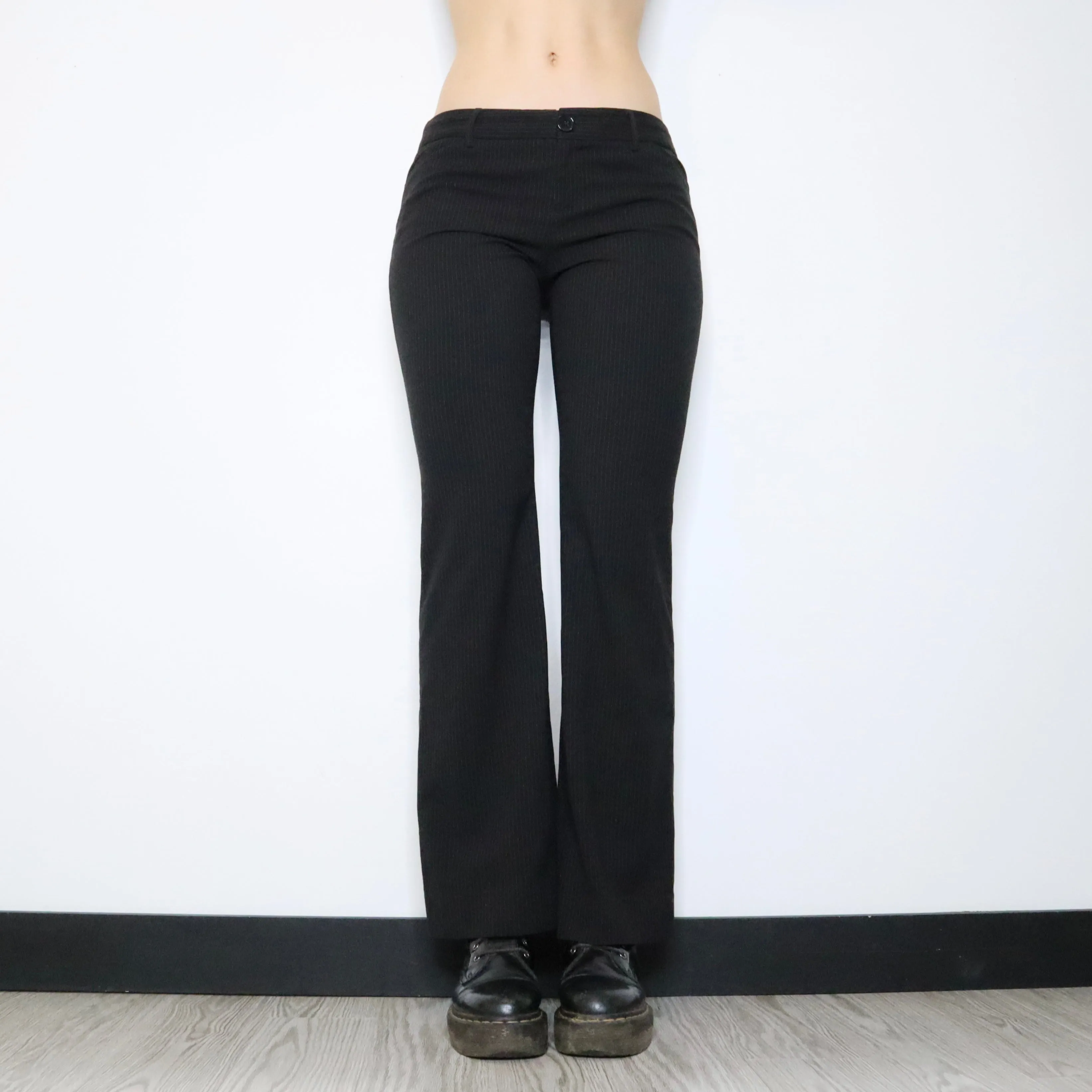 Y2K Low Rise Pinstripe Flares (M)